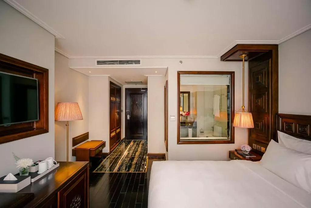 LE JARDIN HOTEL COUTURE or similar